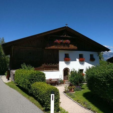 Haus Falkner Mutters Luaran gambar